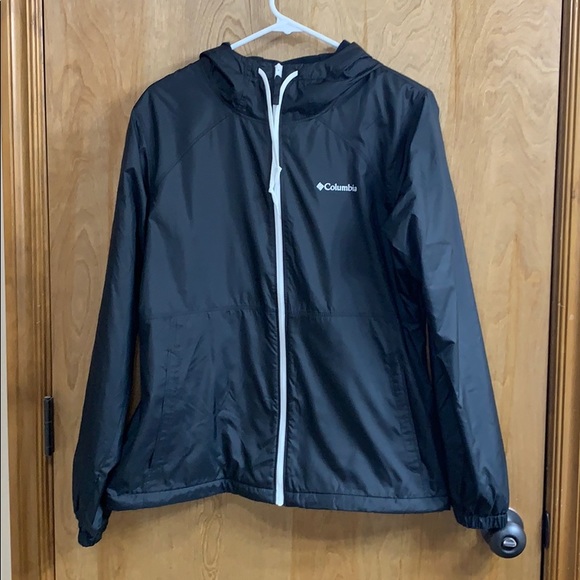 columbia center ridge lined windbreaker